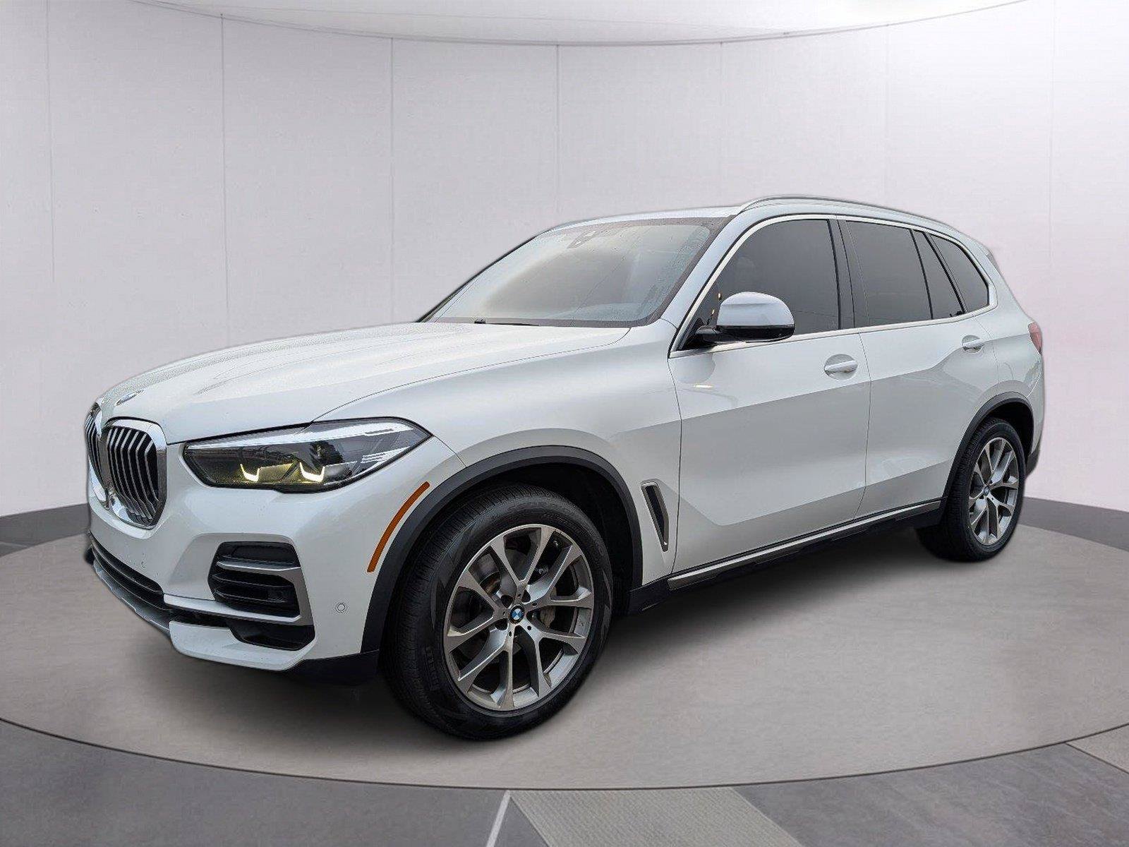 Used 2022 BMW X5 sDrive40i w/ Luxury Seating Package RWD image 1