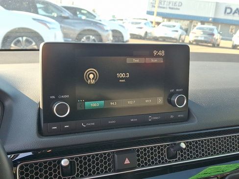 Used 2022 Honda Civic EX image 17