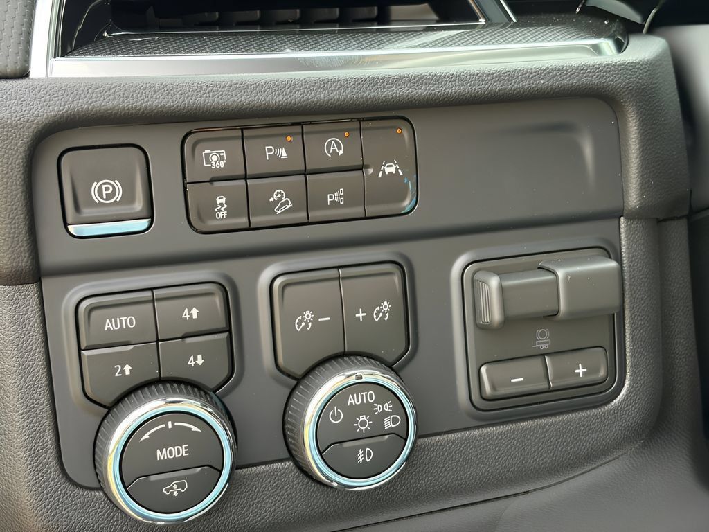 New 2026 Chevrolet Tahoe RST AWD/4WD image 25
