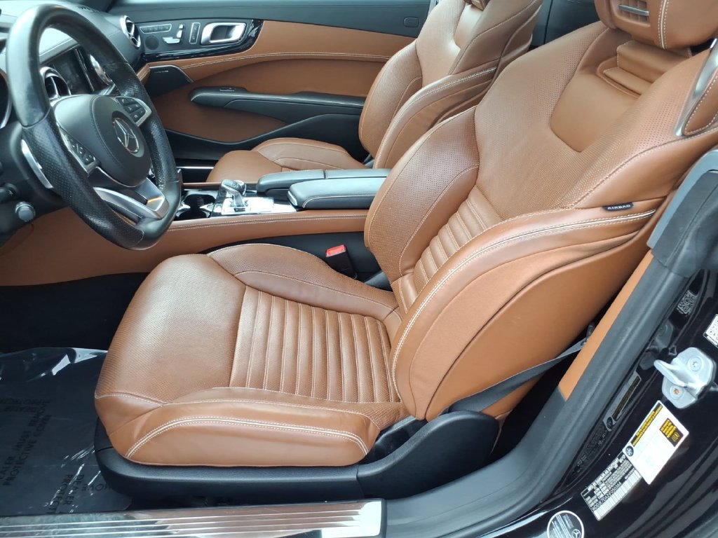 Used 2018 Mercedes-Benz SL 550 image 13