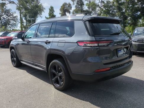Used 2023 Jeep Grand Cherokee L Laredo AWD/4WD image 7