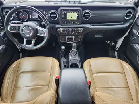 Used 2018 Jeep Wrangler Unlimited Sahara w/ Dual Top Group AWD/4WD image 2