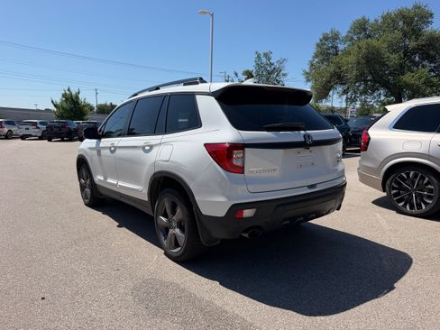 Used 2021 Honda Passport Touring image 4