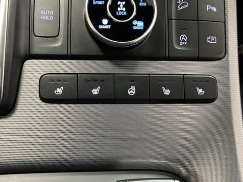 Used 2024 Hyundai Palisade Calligraphy image 32