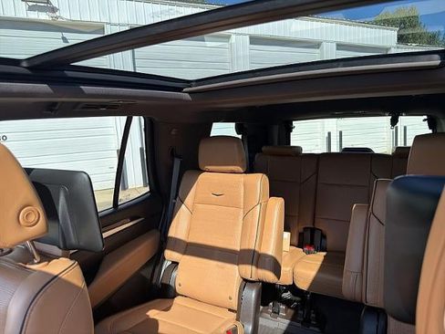 Used 2025 Cadillac Escalade Premium Luxury w/ Touring Package AWD/4WD image 40