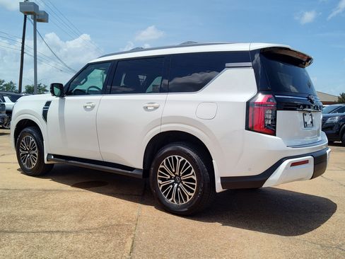 New 2026 Nissan Armada SL w/ Captain's Chari Seat Package RWD image 3
