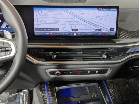 Used 2026 BMW X7 M60i image 45