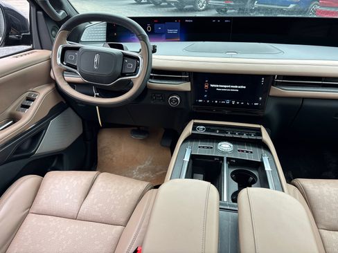 New 2026 Lincoln Navigator Black Label AWD/4WD image 31
