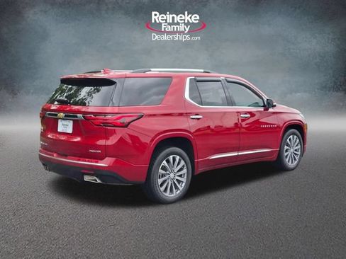 Used 2023 Chevrolet Traverse Premier AWD/4WD image 5