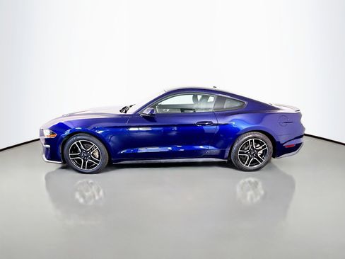 Used 2018 Ford Mustang Coupe w/ Equipment Group 101A RWD image 6