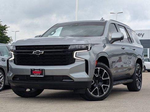 Used 2023 Chevrolet Tahoe RST w/ Sport Performance Package AWD/4WD image 2