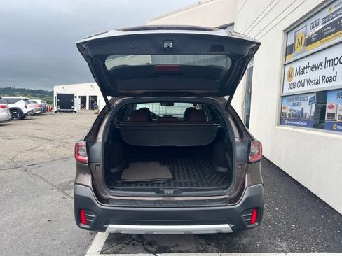 Used 2020 Subaru Outback Touring AWD/4WD image 32