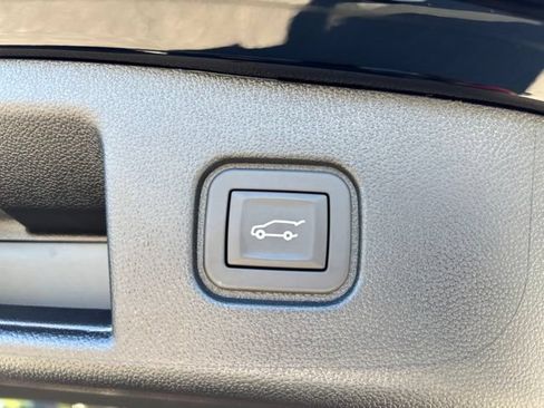 Used 2026 Chevrolet Blazer EV RS AWD/4WD image 38