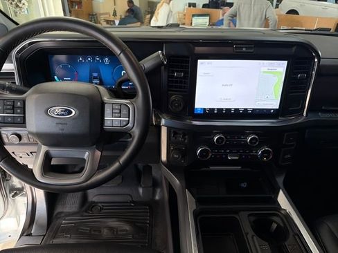 Used 2025 Ford F250 Lariat w/ Lariat Ultimate Package image 15