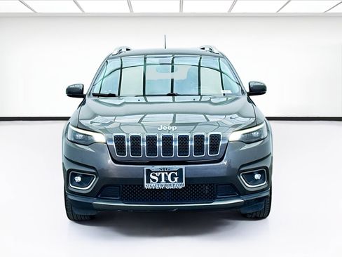 Used 2019 Jeep Cherokee Limited image 2