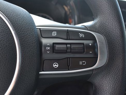 Used 2022 Kia K5 LXS FWD image 19