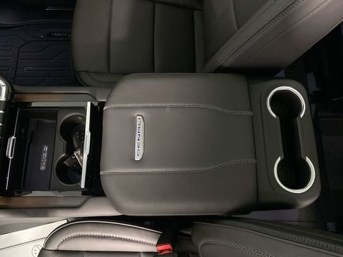 New 2026 GMC Yukon Denali w/ Sun & Power Step Package AWD/4WD image 20