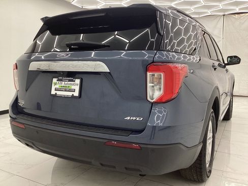 Used 2021 Ford Explorer XLT AWD/4WD image 10