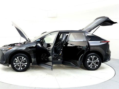 Certified 2023 Toyota bZ4X XLE image 10