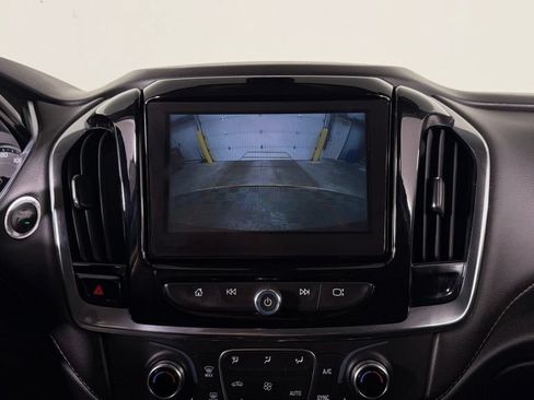 Used 2019 Chevrolet Traverse LT AWD/4WD image 21