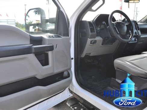 Used 2022 Ford F250 XL w/ Power Equipment Group AWD/4WD image 11