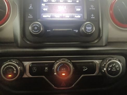 Used 2020 Jeep Wrangler Unlimited Sport S AWD/4WD image 25