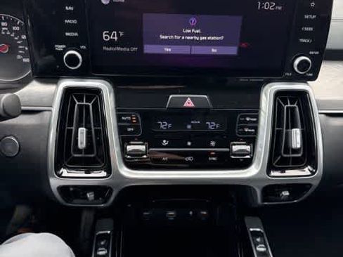 Used 2021 Kia Sorento SX image 21
