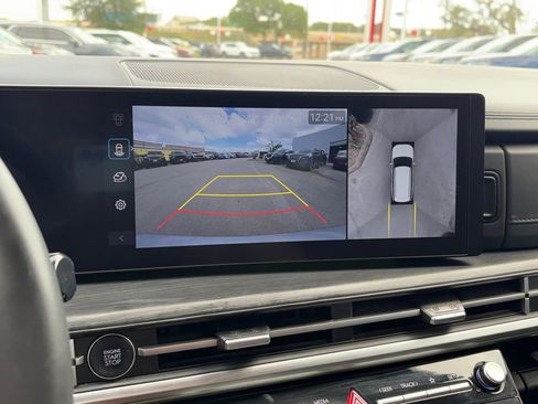 Used 2024 Hyundai Santa Fe Limited image 16