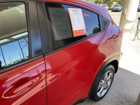 Used 2017 Honda HR-V EX image 56
