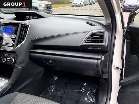 Certified 2023 Subaru Crosstrek 2.0i image 17