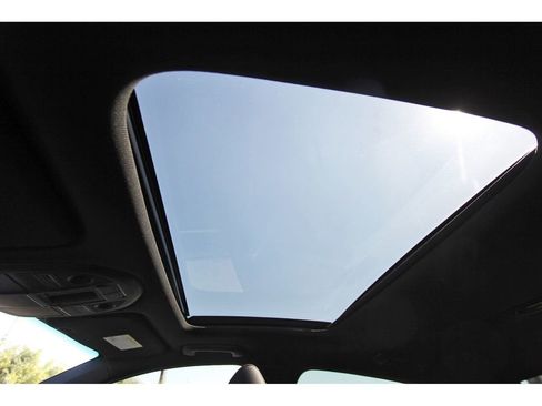 Used 2023 Genesis G70 2.0T w/ Sport Prestige Package image 23