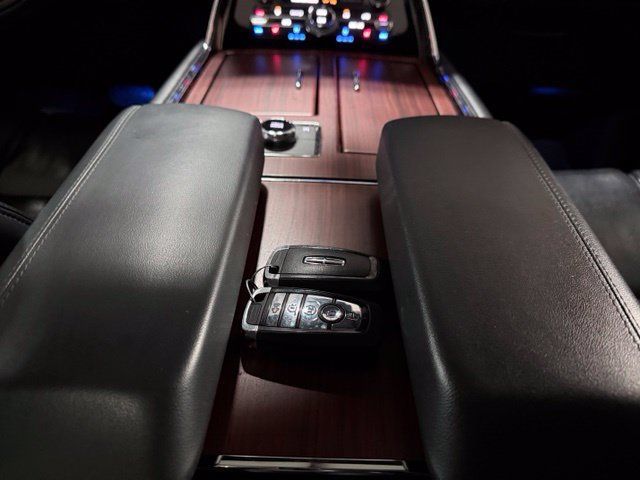 Used 2022 Lincoln Navigator Reserve AWD/4WD image 41