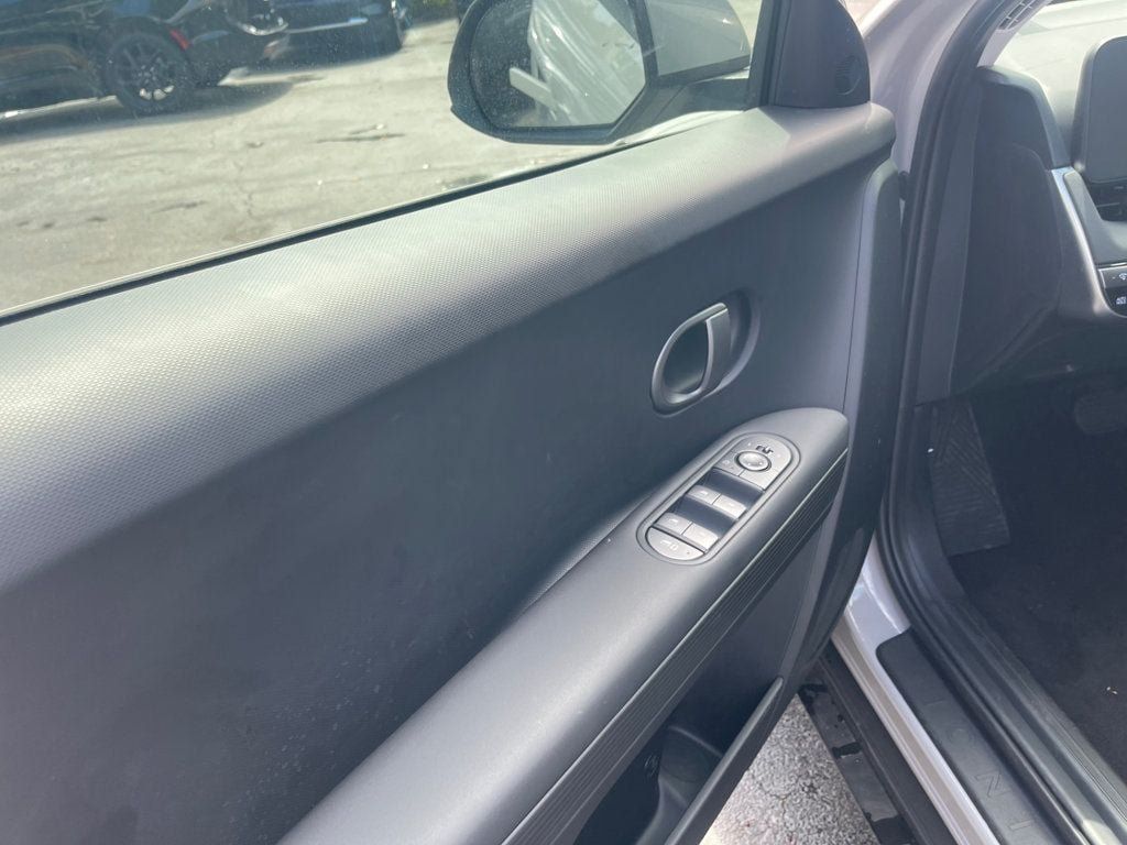 Used 2026 Hyundai Ioniq 5 SE AWD/4WD image 11