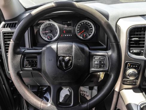 Used 2019 RAM 1500 Express AWD/4WD image 19