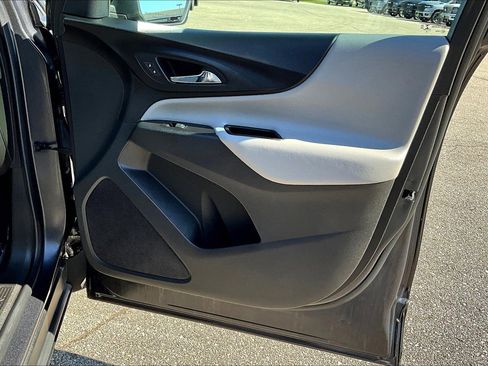 Used 2022 Chevrolet Equinox LT image 31