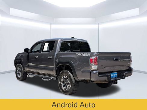 Used 2021 Toyota Tacoma TRD Off-Road w/ Technology Package AWD/4WD image 3