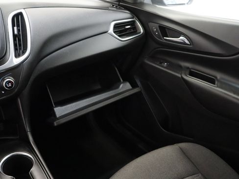 Used 2020 Chevrolet Equinox LT w/ Driver Convenience Package image 23