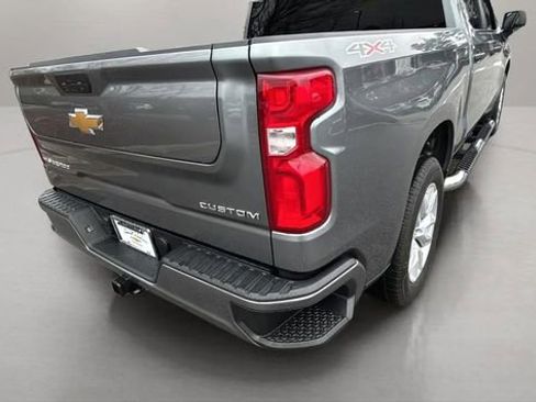Used 2022 Chevrolet Silverado 1500 Custom AWD/4WD image 35