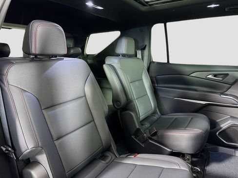 New 2026 Chevrolet Traverse Z71 w/ Enhanced Driving Package AWD/4WD image 29