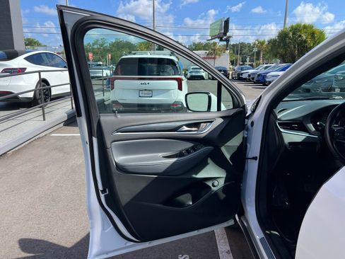 Used 2023 Buick Enclave Essence FWD image 24