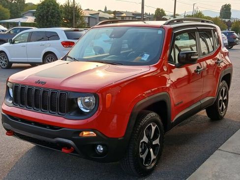 Used 2022 Jeep Renegade Trailhawk w/ Sun/Sound Group image 4