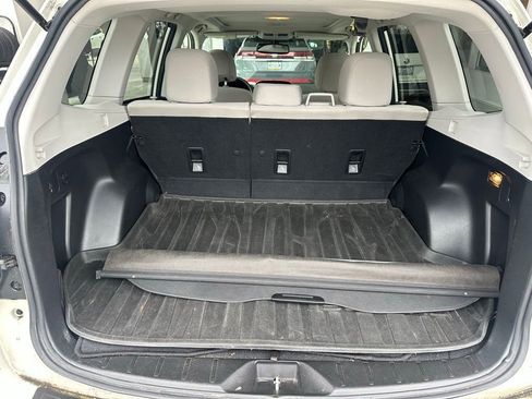 Used 2015 Subaru Forester 2.5i Premium w/ All-Weather Package image 9