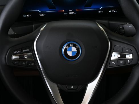 Certified 2023 BMW i4 eDrive35 w/ Premium Package RWD image 32