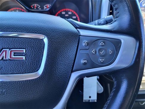 Used 2016 GMC Canyon SLE image 9