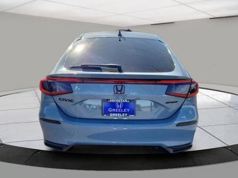 Used 2023 Honda Civic Sport image 4