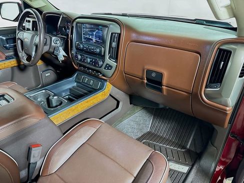 Used 2018 Chevrolet Silverado 1500 High Country AWD/4WD image 28