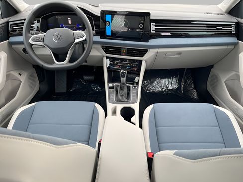 New 2025 Volkswagen Jetta SE image 9