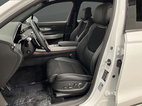 Used 2025 Genesis GV70 2.5T w/ Sport Prestige Package image 4