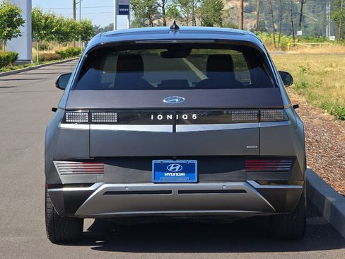 Used 2023 Hyundai Ioniq 5 SEL AWD/4WD image 4