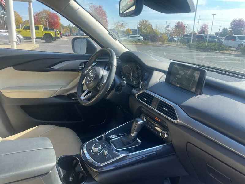 Used 2018 MAZDA CX-9 Touring w/ Touring Premium Package AWD/4WD image 2